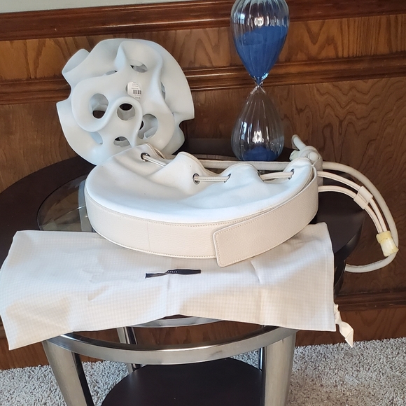 Behno INA CANVAS AND LEATHER SHOULDER BAG - Picture 7 of 11